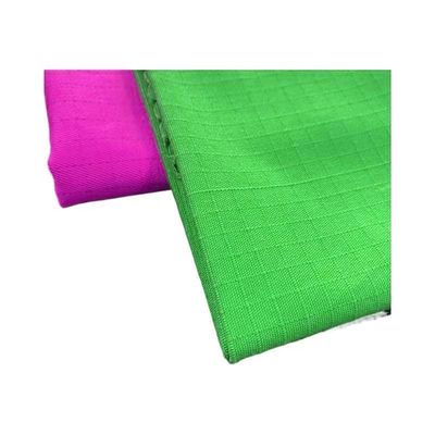 Wasserdichte Arbeitskleidung Anzug Stoff in einfach gefärbtem Muster 235gsm Polycotton Ripstop Stoff