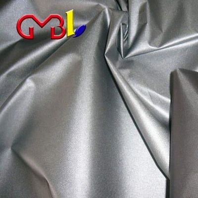 Exportierte Standard 100% Polyester-Lining 210T Taffeta angepasste Farbstoff für Arbeitsbekleidung