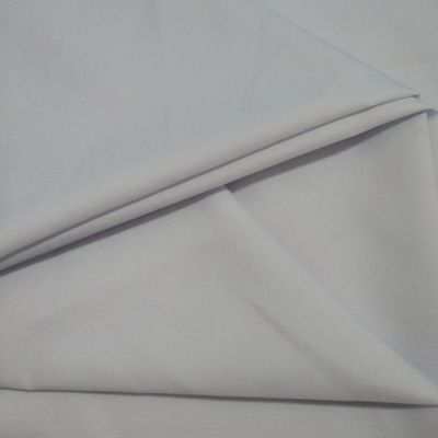 Direkt doppelklappbare Verpackung Super weich 100% Polyester Gewebe 32*150D für Thobe