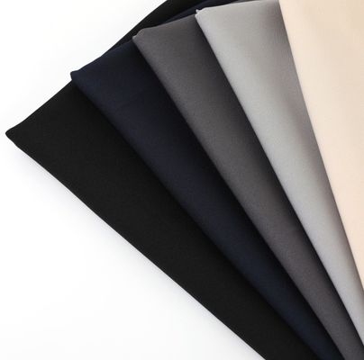 190 gms Spund Polyester Twill Material Dichte 108*58 für die Produktion auf dem afrikanischen Markt