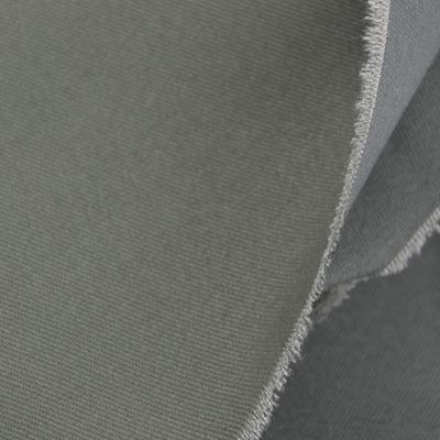 190 gms Spund Polyester Twill Material Dichte 108*58 für die Produktion auf dem afrikanischen Markt