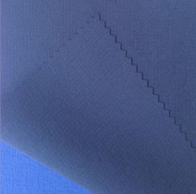 190 gms Spund Polyester Twill Material Dichte 108*58 für die Produktion auf dem afrikanischen Markt