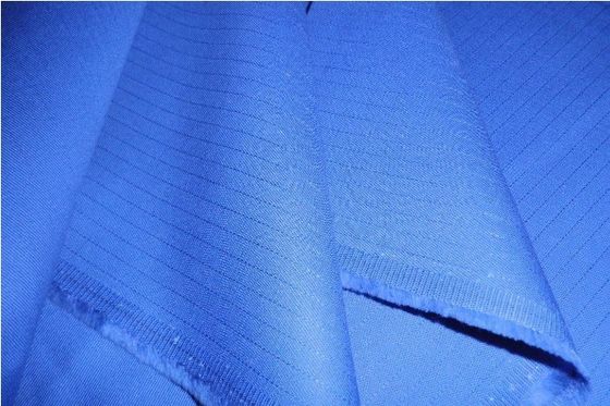 Wasserdichte CVC 60 Baumwolle 40 Polyester Anti-statische Gitter-Arbeitsbekleidung für elektronische Arbeit