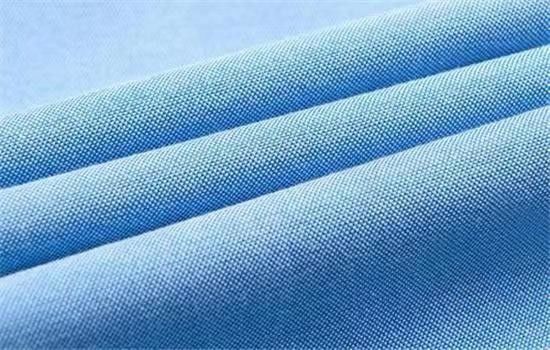 150D*150D Garnzahlen Polyester Twill Stoff für Arbeitskleidung und Anzug in kundenspezifischen Farben