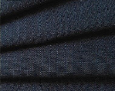 Kleingefärbtes Polycotton-Ripstop-Gewebe Wasserdichtes Uniformgewebe