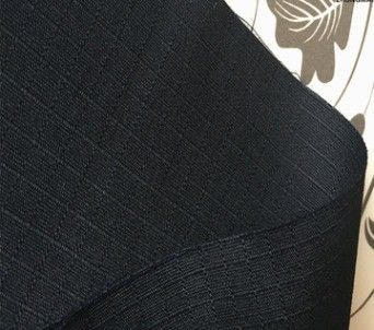 Kleingefärbtes Polycotton-Ripstop-Gewebe Wasserdichtes Uniformgewebe