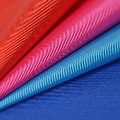Wasserdichtes Polyester Twill Gewebe Gabardine für Arbeitsbekleidung Uniform in individueller Farbe