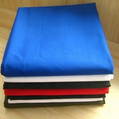 Brandschutzstoff 100%Polyester Twill Gabardine Gewebe für Industrieuniformen