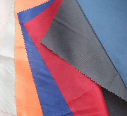 Modisches 100% Polyester Twill Gewebe für Arbeitsbekleidung Gewebe wasserdicht und langlebig