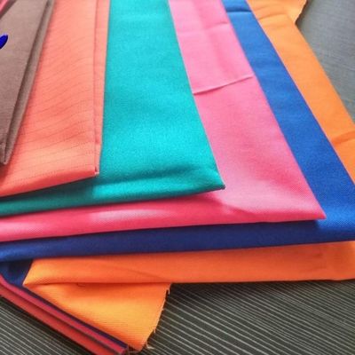Plain Style Anti Static 100 Polyester Twill Stoff für Uniform in individueller Farbe