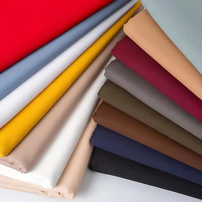 Wer verkauft 40-60GSM 63D*63D Polyester Lining 210T Taffeta Stoff mit kundenspezifischer Farbe